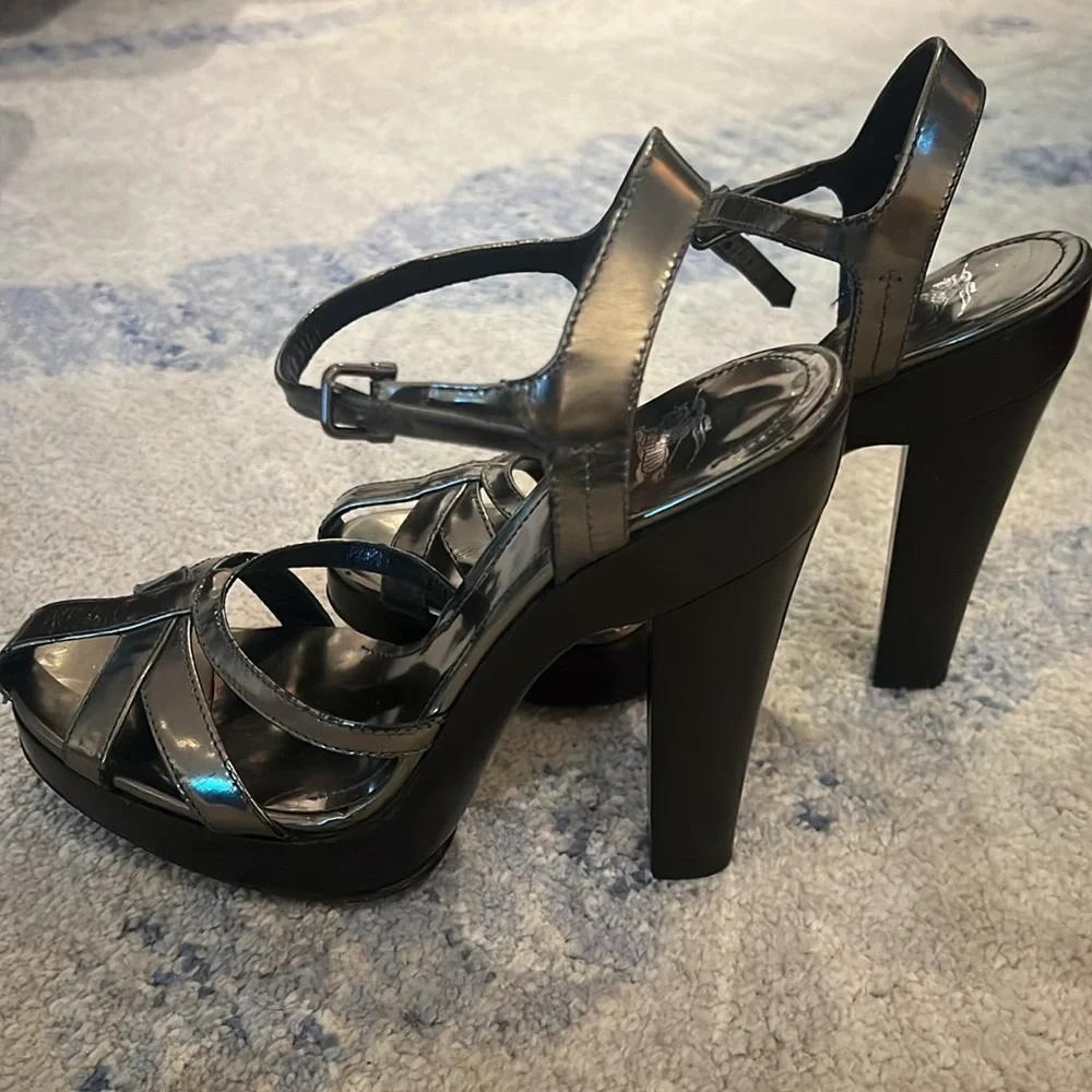BURBERRY Leather Ankle Strap Sandals - Picture 3 of 5